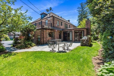 Grand All-Brick Tudor on a Prime Corner Lot Welcome to this - photo 33