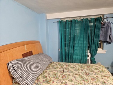 Spacious 1 Bedroom Apartment in a High-rise Co-op building - photo 6