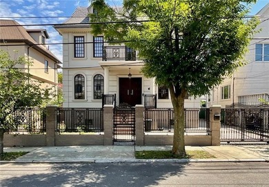 Best neighborhood! Luxury 3 story Mansion-Like house, among very - photo 3