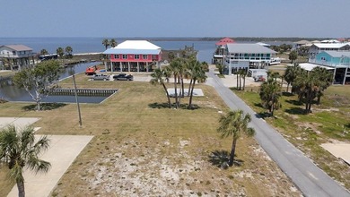 LOCATION, LOCATION, LOCATION... PRIME REAL ESTATE!!! This - photo 4