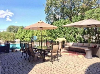 Richmondtown Luxury All-Brick Colonial Located in the - photo 7