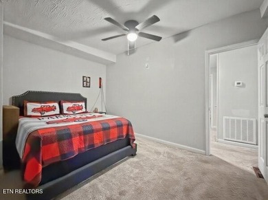 BACK ON MARKET DUE TO BUYER FINANCING FALLING THRU- seller - photo 12
