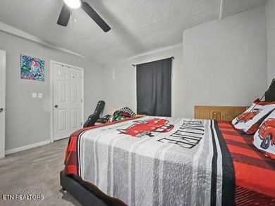 BACK ON MARKET DUE TO BUYER FINANCING FALLING THRU- seller - photo 14