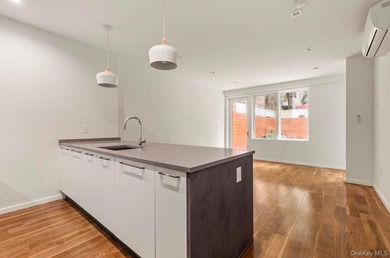 At the crossroads of Bed-Stuy's timeless brownstone elegance and - photo 4