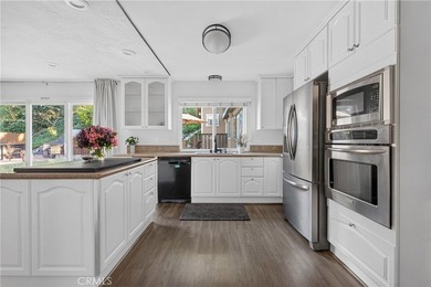 Located in a highly sought-after Palos Verdes Peninsula - photo 17