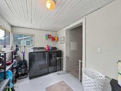 BACK ON MARKET DUE TO BUYER FINANCING FALLING THRU- seller - photo 18