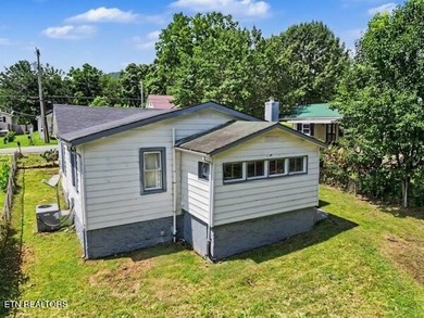 BACK ON MARKET DUE TO BUYER FINANCING FALLING THRU- seller - photo 21