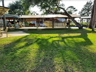 Fisherman's Paradise!!! Canal Front home with Sunset views in - photo 2