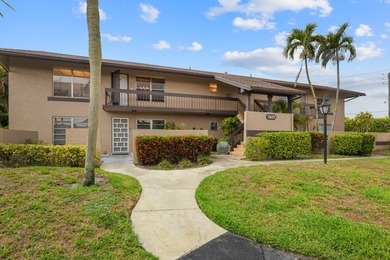 Welcome to The Palms Villas in Palm Greens in Delray Beach. This - photo 3