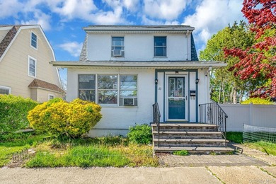 Welcome Home To This Charming Lindenhurst Colonial Nestled In - photo 1
