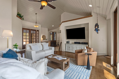 Refined Lakeside Living in this Exceptional Custom Built Home - photo 3