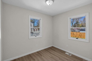 Move Right in to this beautifully updated home, must see! - photo 11