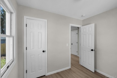 Move Right in to this beautifully updated home, must see! - photo 12