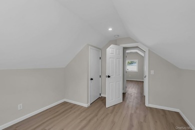 Move Right in to this beautifully updated home, must see! - photo 17