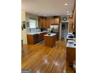 Motivated Sellers offering a $10,000 allowance for upgrades and - photo 9