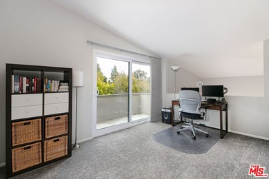 $50,000 Price Adjustment. Stunning light-filled, renovated end - photo 14