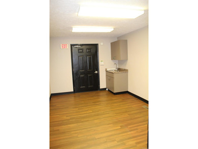 Prime Commercial Opportunity with Residential Living in Mountain - photo 17