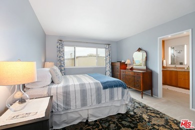 $50,000 Price Adjustment. Stunning light-filled, renovated end - photo 17