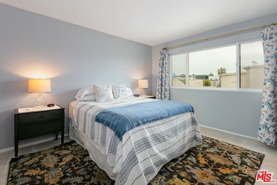 $50,000 Price Adjustment. Stunning light-filled, renovated end - photo 18