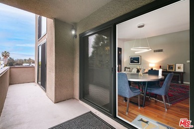 $50,000 Price Adjustment. Stunning light-filled, renovated end - photo 27