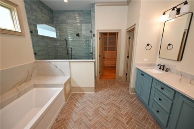 Enjoy one of Auburn's most popular neighborhoods! Beautifully - photo 27