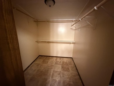 Prime Commercial Opportunity with Residential Living in Mountain - photo 33