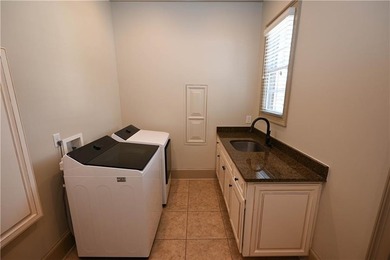 Enjoy one of Auburn's most popular neighborhoods! Beautifully - photo 40