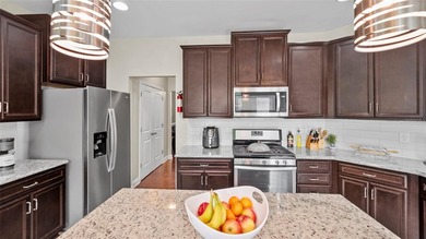 Welcome to refined living at 2050 Sinclair Trace, where modern - photo 6