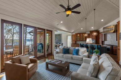 Refined Lakeside Living in this Exceptional Custom Built Home - photo 5