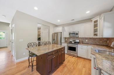 Beautiful 4-bedroom, 2.5-bath Colonial offering spacious living - photo 12
