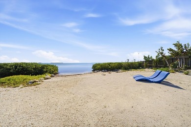 Stunning oceanfront home. This 4-bedroom, 3-bathroom home is a - photo 17