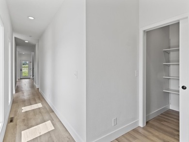 This home is located in one of Oak Creek's finest communities - photo 20