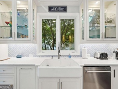 Welcome to your private Lake Lanier retreat, where luxury - photo 21