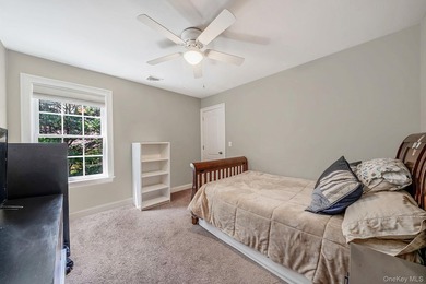 Beautiful 4-bedroom, 2.5-bath Colonial offering spacious living - photo 21