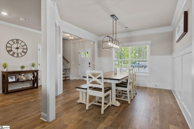 New price! Welcome home to this exceptional 5-bedroom, 4-bath - photo 3