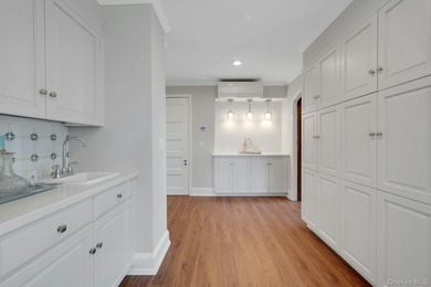 Perched above the Hudson River on 3.5 gated acres in the heart - photo 25