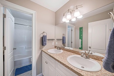Beautiful 4-bedroom, 2.5-bath Colonial offering spacious living - photo 26