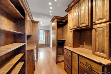 Perched above the Hudson River on 3.5 gated acres in the heart - photo 36