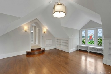 Perched above the Hudson River on 3.5 gated acres in the heart - photo 39