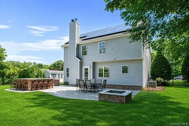 Beautiful 4-bedroom, 2.5-bath Colonial offering spacious living - photo 41