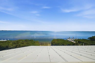 Stunning oceanfront home. This 4-bedroom, 3-bathroom home is a - photo 42