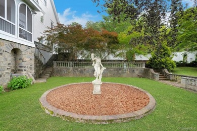 Perched above the Hudson River on 3.5 gated acres in the heart - photo 43