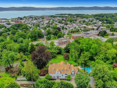 Perched above the Hudson River on 3.5 gated acres in the heart - photo 48