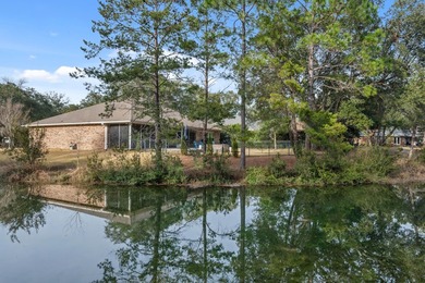 (private lake, pond, coastal) Home For Sale in Niceville Florida