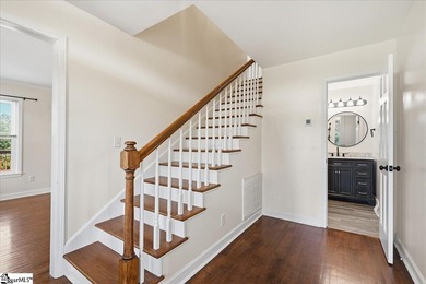 Welcome home to this beautiful 3-bedroom, 2-bath residence in - photo 4