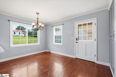 Welcome home to this beautiful 3-bedroom, 2-bath residence in - photo 6