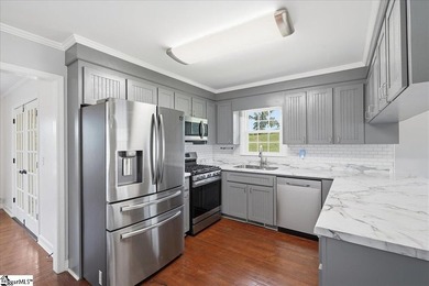 Welcome home to this beautiful 3-bedroom, 2-bath residence in - photo 8