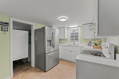 Attention buyers seeking value in Historic Downtown Beaufort! - photo 18
