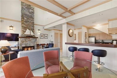 Rare opportunity to own in The Aquidneck Club Clubhouse - photo 18
