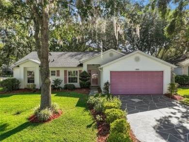 Lake Home For Sale in Leesburg, Florida